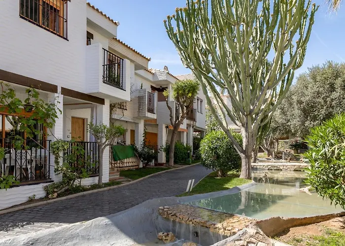 Сasa de vacaciones Casa En La Playa Con Piscinas E