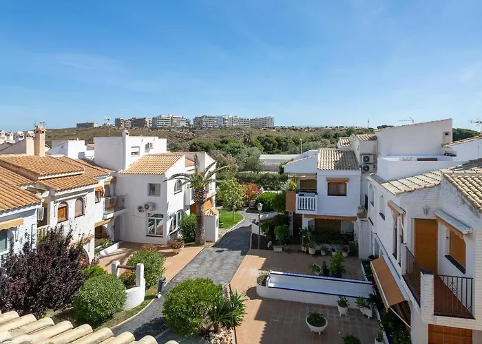 Casa En La Playa Con Piscinas E * Puerto Marino