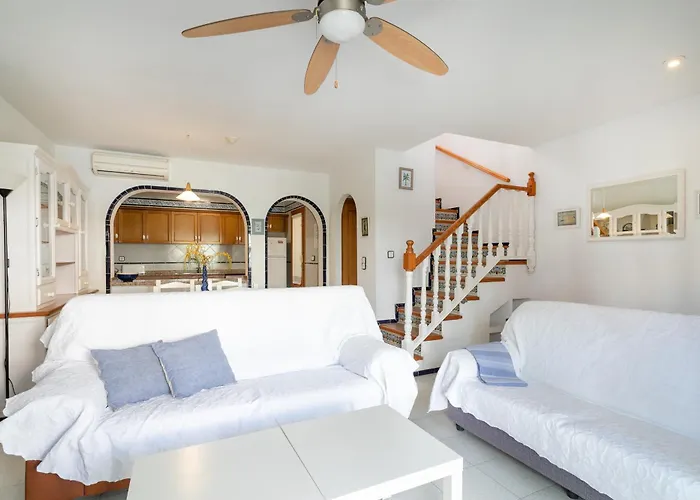 Casa En La Playa Con Piscinas E Сasa de vacaciones *