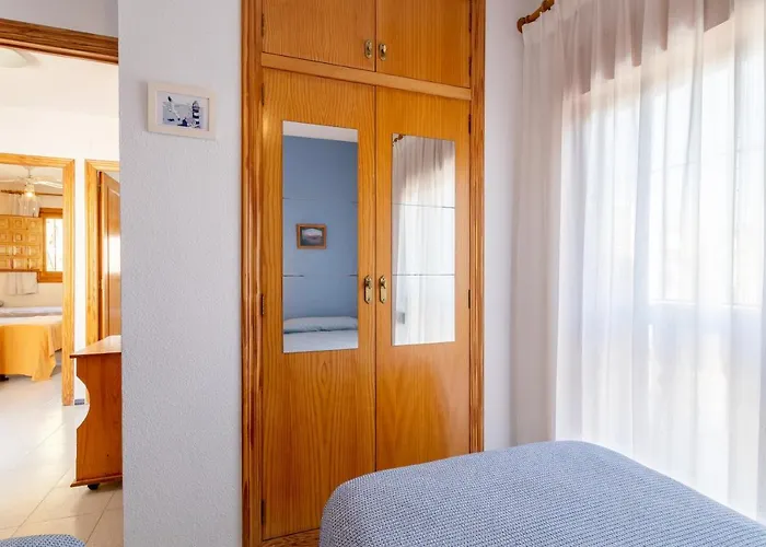 Casa En La Playa Con Piscinas E *