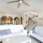 Casa En La Playa Con Piscinas E Feriehus *